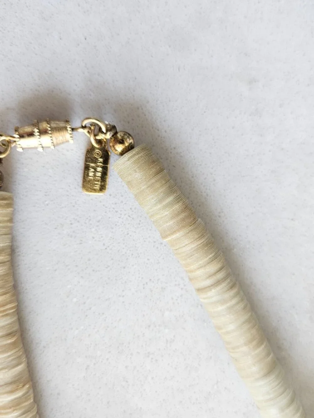 RARE AND VINTAGE KENNETH LANE PUKA / HEISHA SHELL NECKLACE WITH SHELL FRAGMENTS